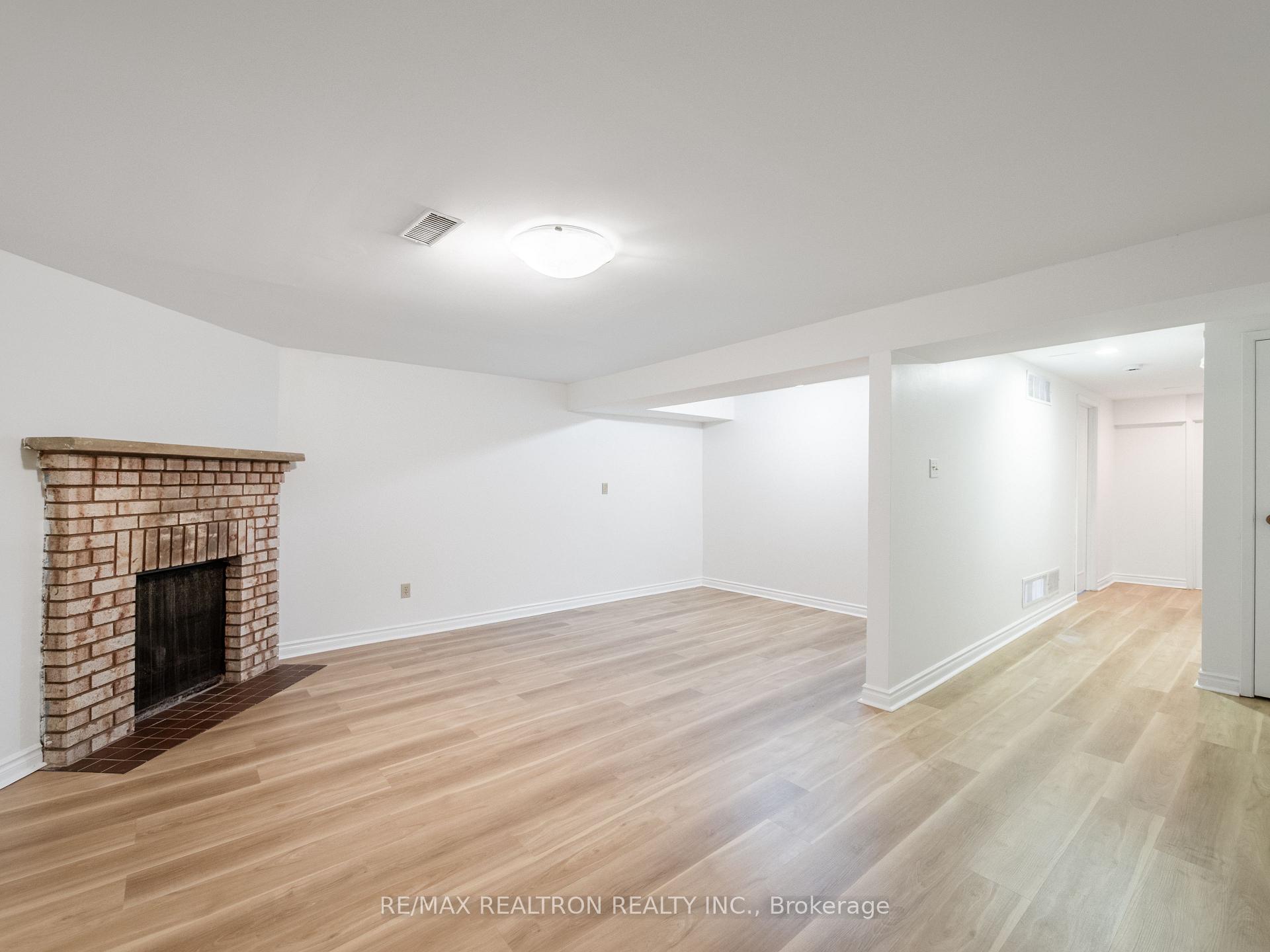 Photo 19 of 173 Tamarack Drive, Markham, Aileen-Willowbrook — HOMEH