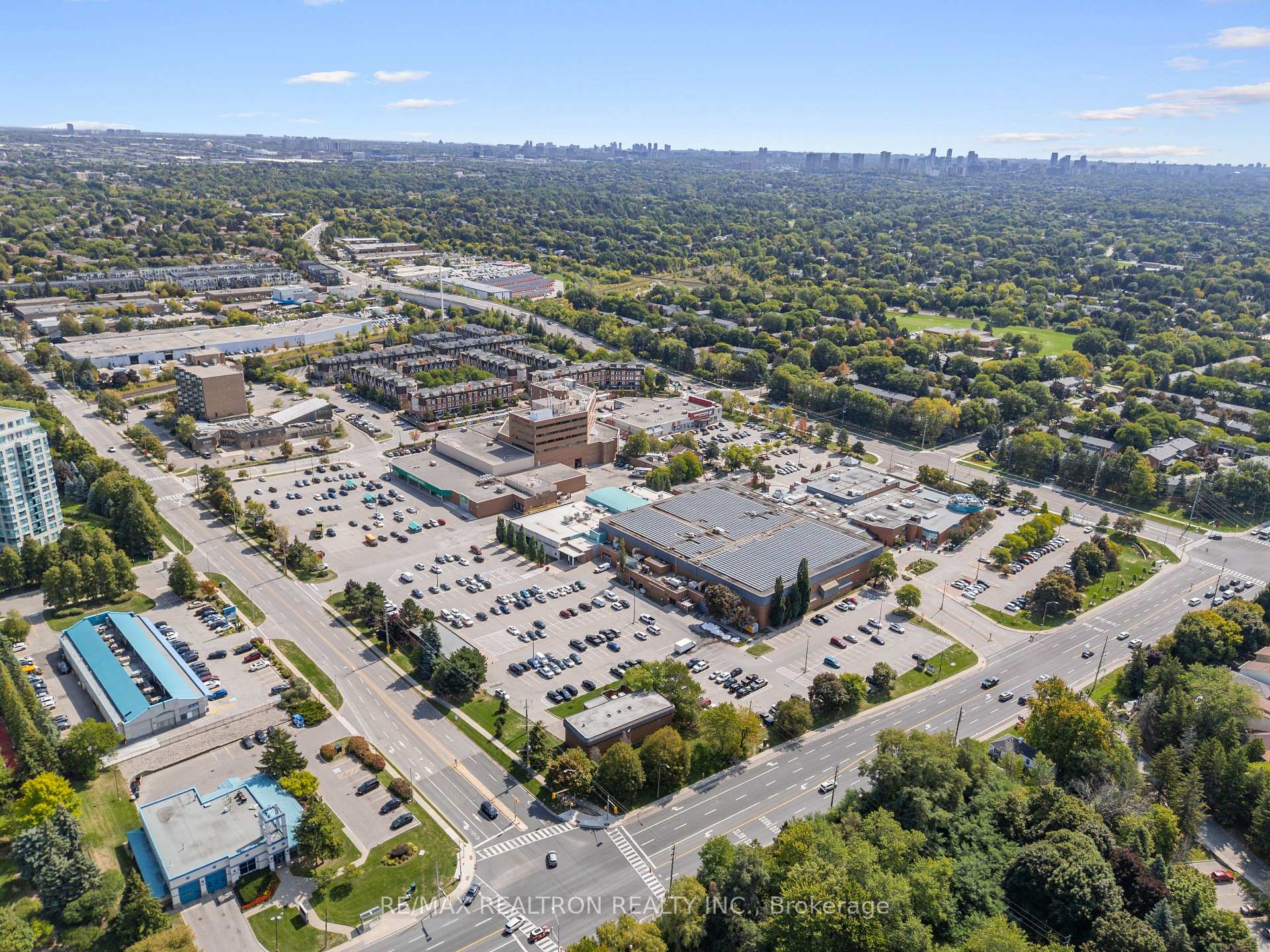Photo 36 of 173 Tamarack Drive, Markham, Aileen-Willowbrook — HOMEH