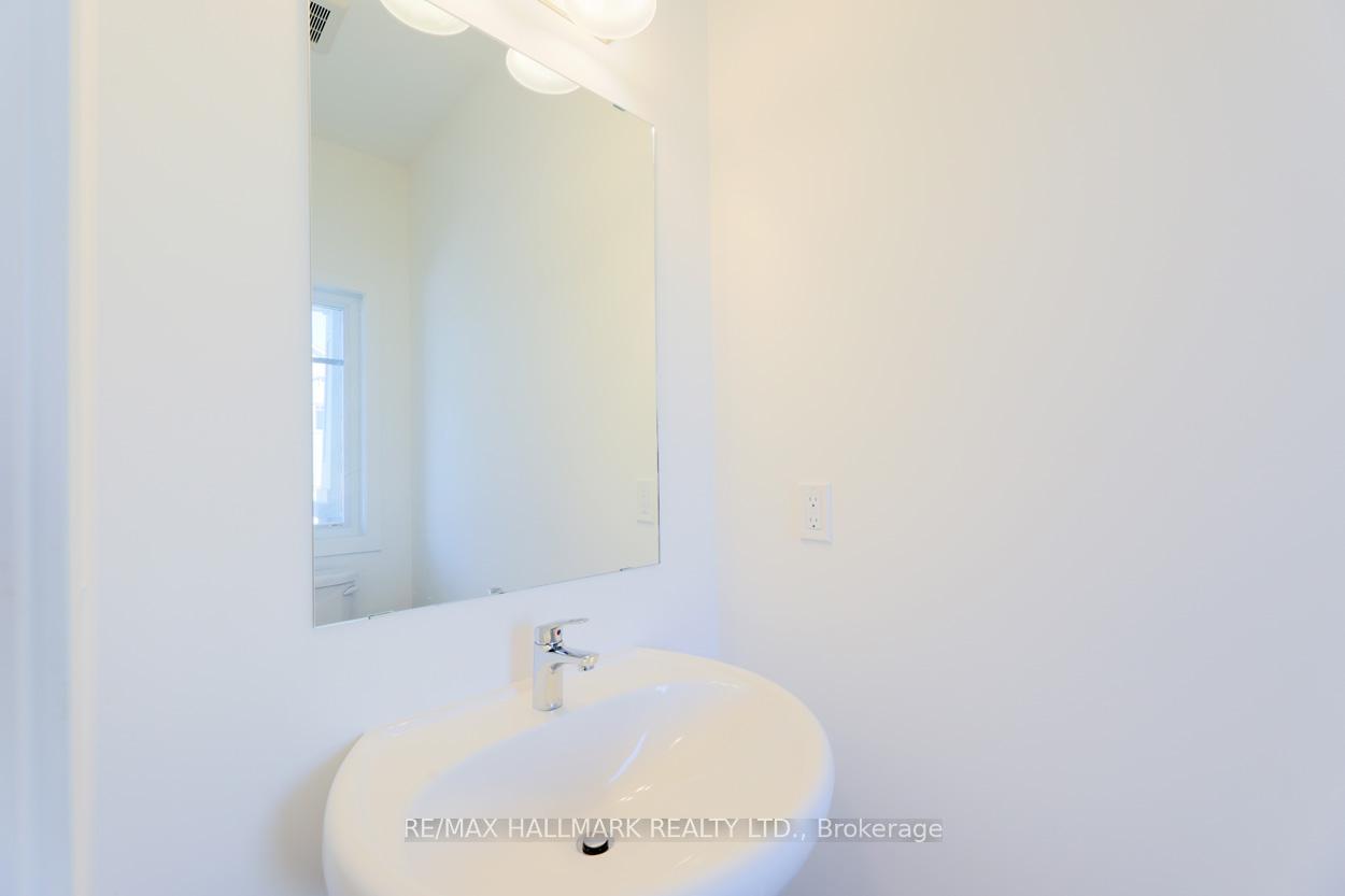 Photo 4 of 43 Shipley Avenue, Collingwood — HOMEH