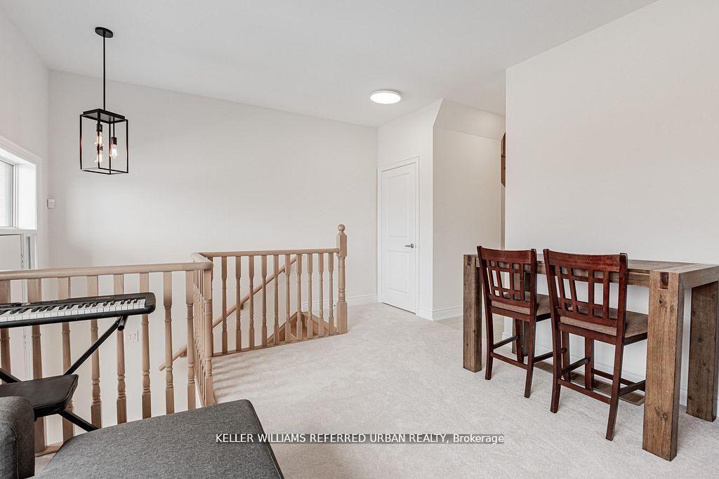 Photo 3 of 351 Tennant Circle, Vaughan, Vellore Village — HOMEH