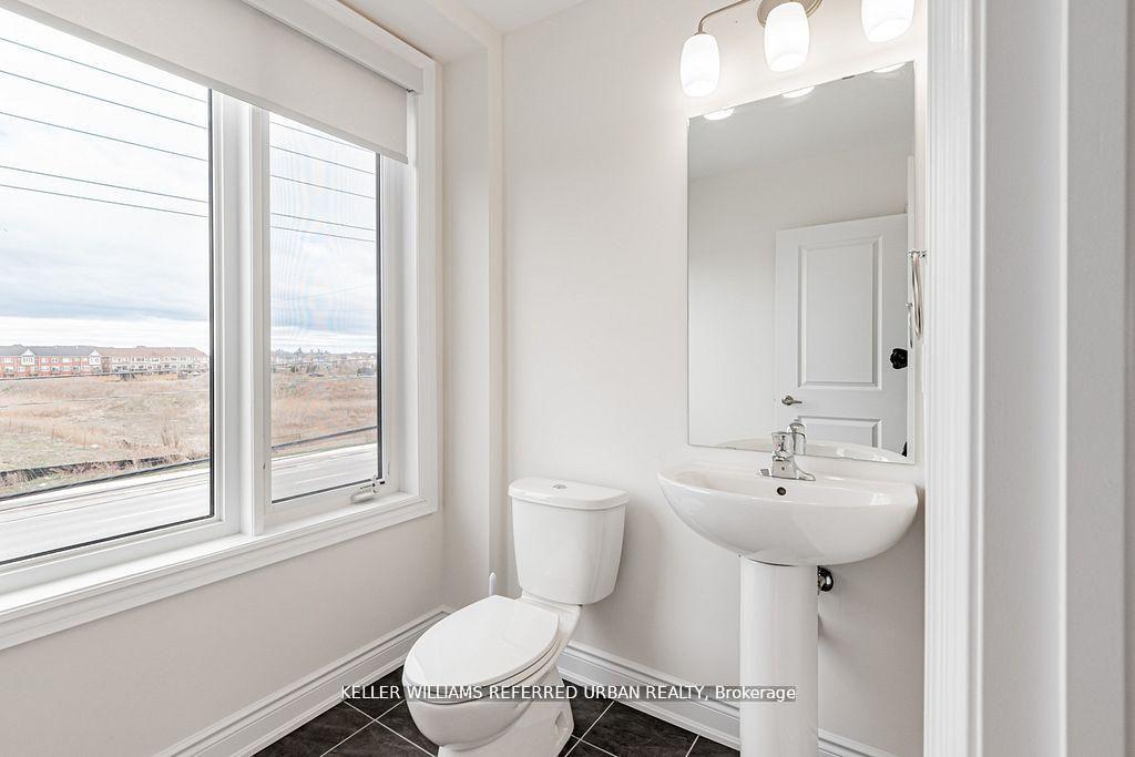 Photo 13 of 351 Tennant Circle, Vaughan, Vellore Village — HOMEH