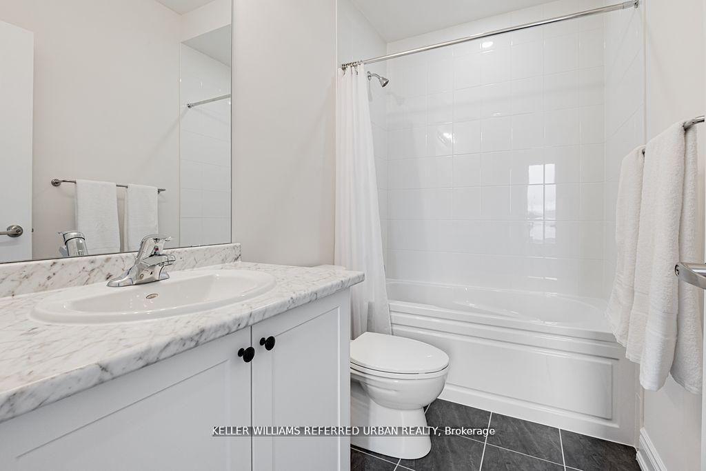 Photo 26 of 351 Tennant Circle, Vaughan, Vellore Village — HOMEH