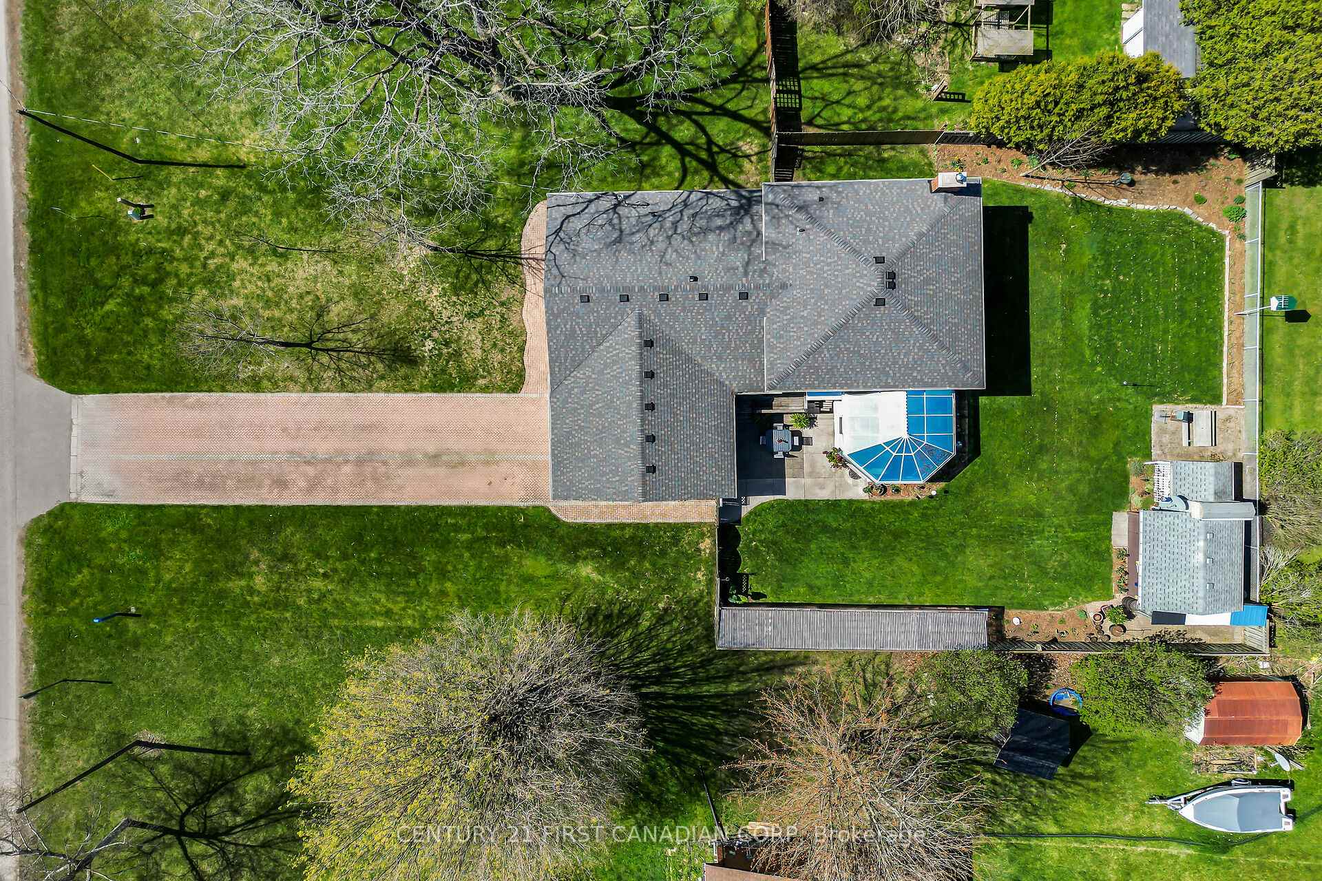 Photo 5 of 10016 Graham Road, West Elgin, Eagle — HOMEH