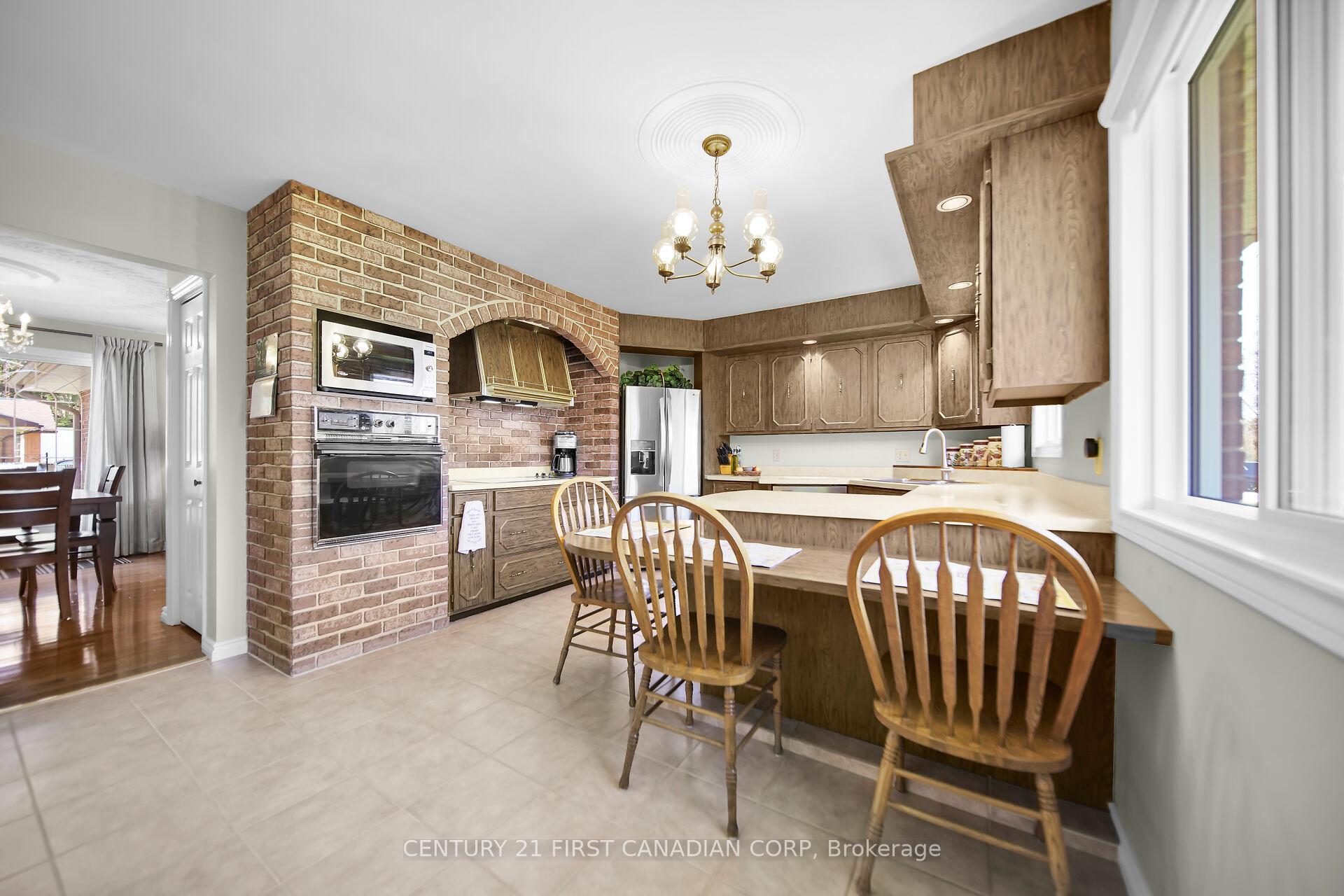 Photo 13 of 10016 Graham Road, West Elgin, Eagle — HOMEH