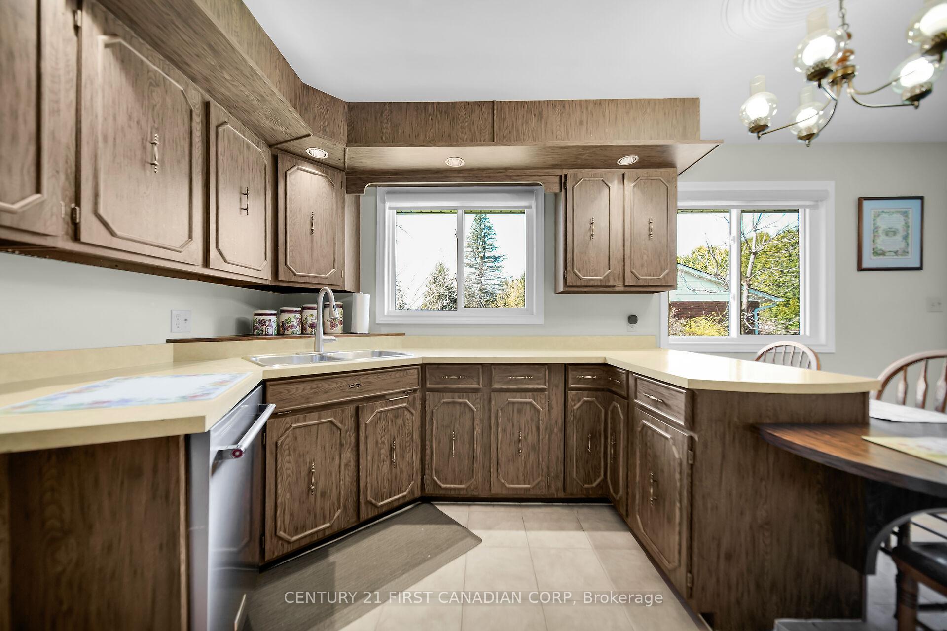 Photo 16 of 10016 Graham Road, West Elgin, Eagle — HOMEH