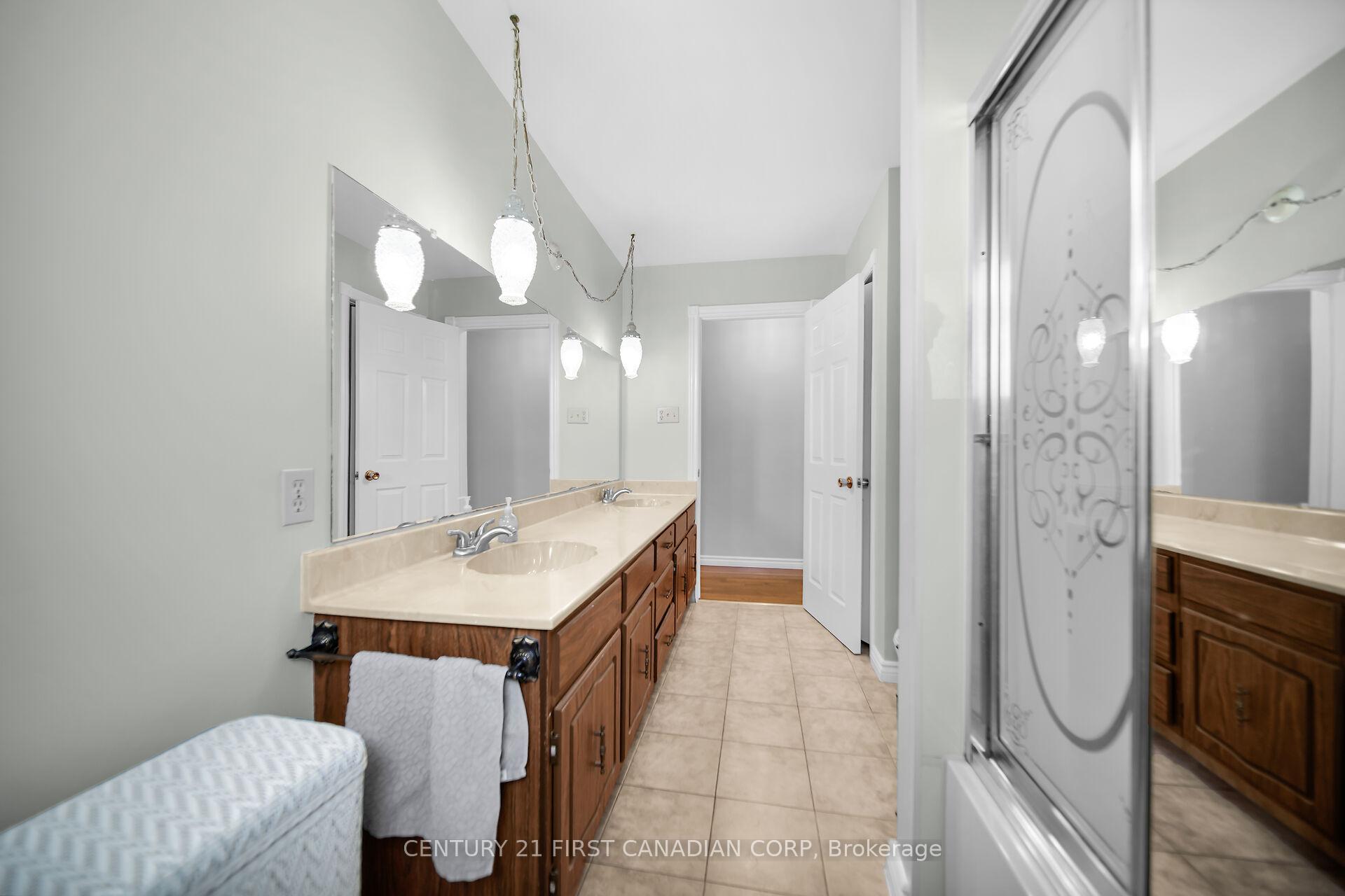 Photo 21 of 10016 Graham Road, West Elgin, Eagle — HOMEH
