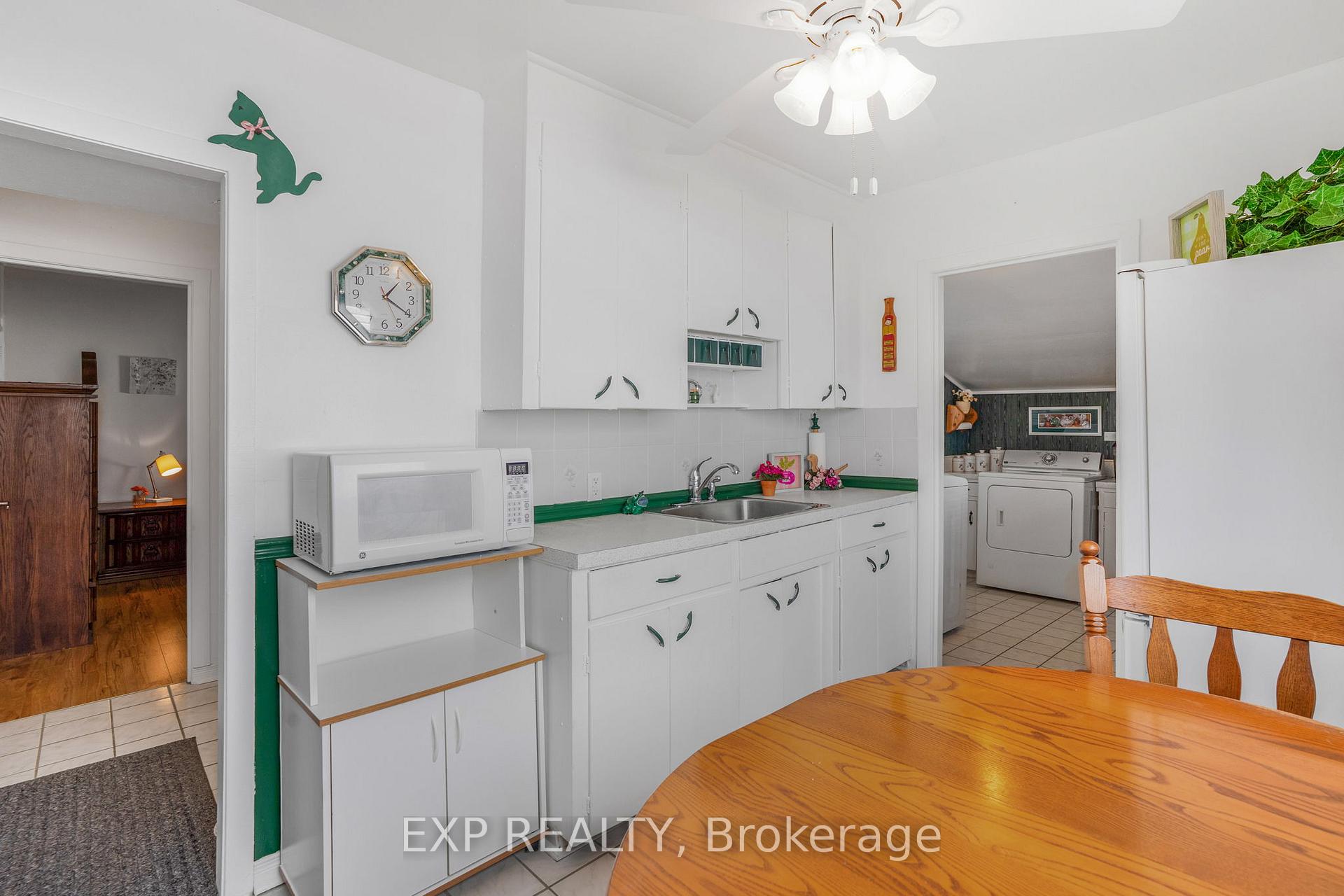 Photo 9 of 35 Twelfth Street E, Cornwall — HOMEH