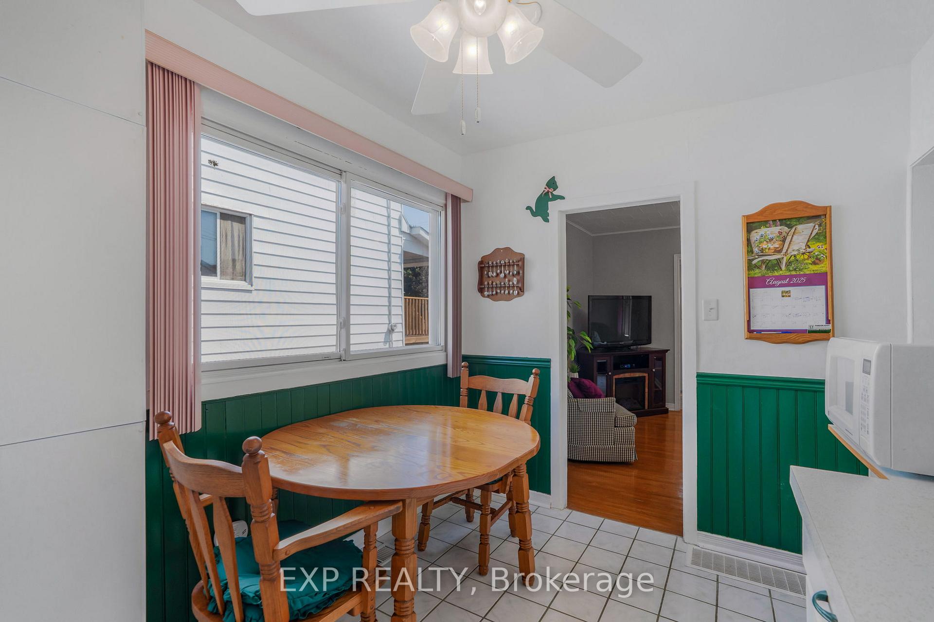 Photo 8 of 35 Twelfth Street E, Cornwall — HOMEH