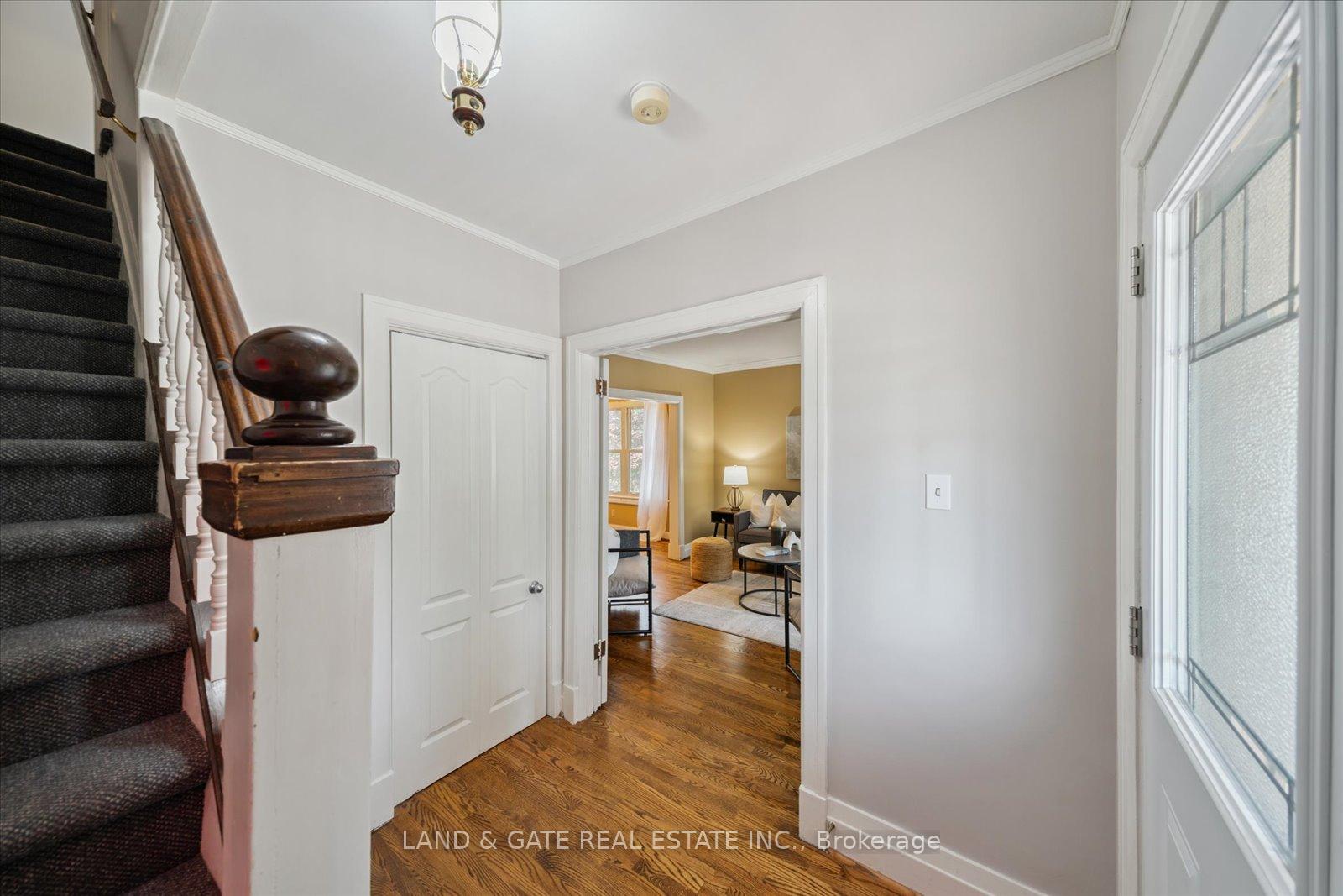 Photo 3 of 148 Pine Street, Whitby, Downtown Whitby — HOMEH