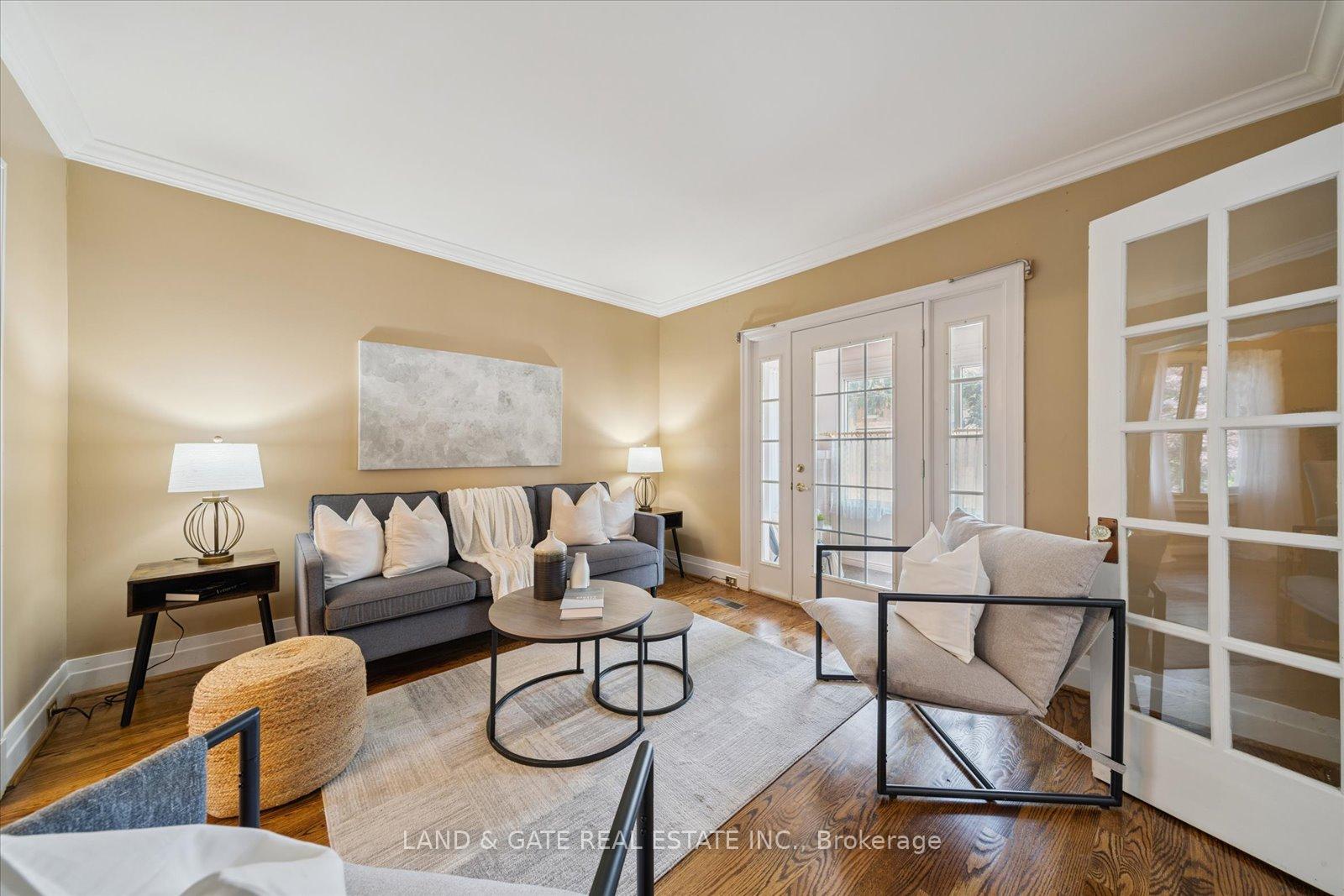 Photo 8 of 148 Pine Street, Whitby, Downtown Whitby — HOMEH