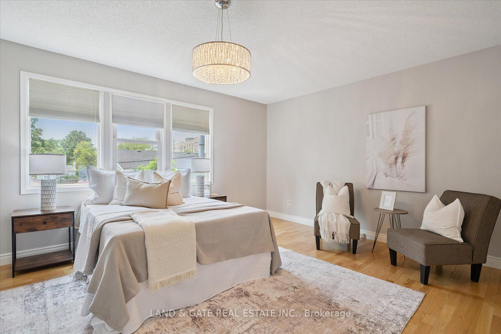 Photo 24 of 148 Pine Street, Whitby, Downtown Whitby — HOMEH
