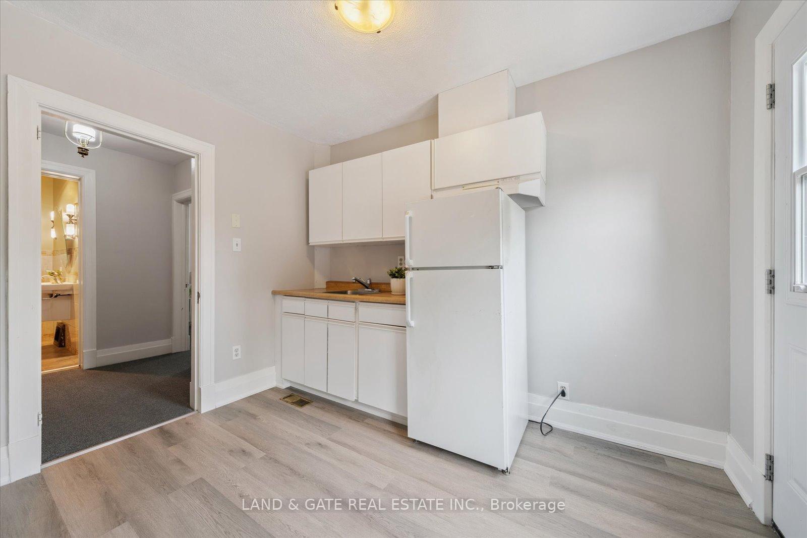 Photo 28 of 148 Pine Street, Whitby, Downtown Whitby — HOMEH