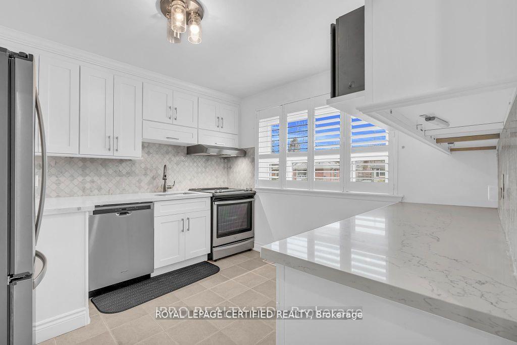 Photo 10 of 52 Tulloch Drive, Ajax, South East — HOMEH