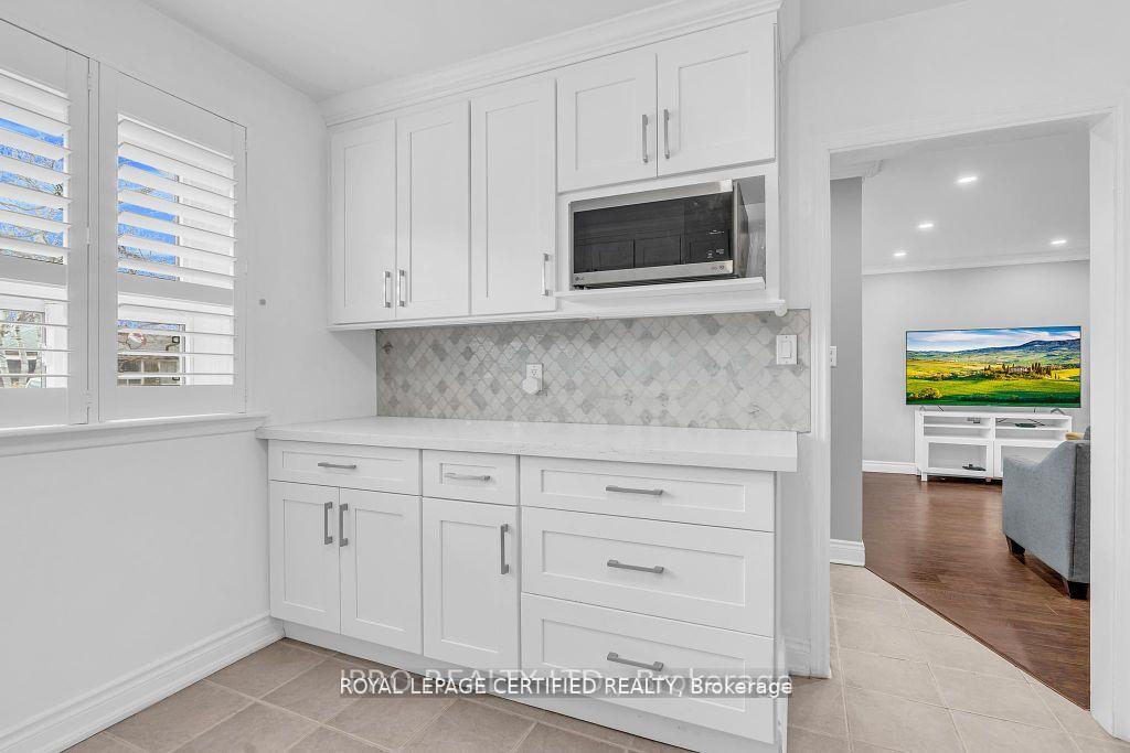 Photo 2 of 52 Tulloch Drive, Ajax, South East — HOMEH