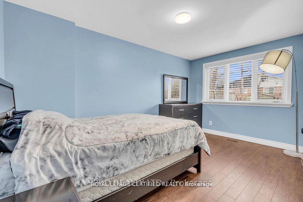 Photo 16 of 52 Tulloch Drive, Ajax, South East — HOMEH