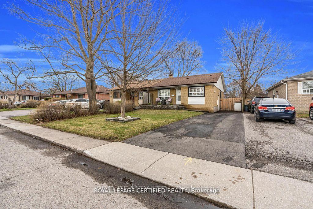 Photo 26 of 52 Tulloch Drive, Ajax, South East — HOMEH
