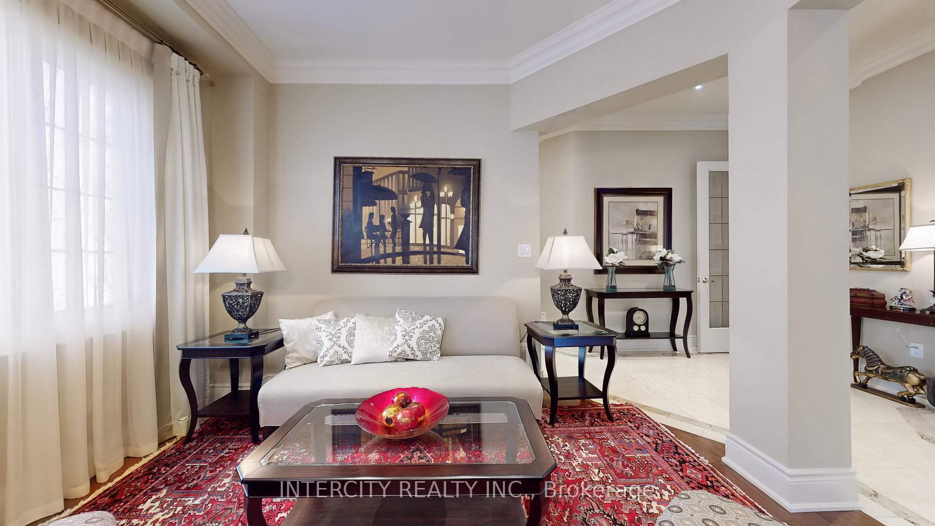 Photo 7 of 32 Allison Ann Way, Vaughan, Patterson — HOMEH