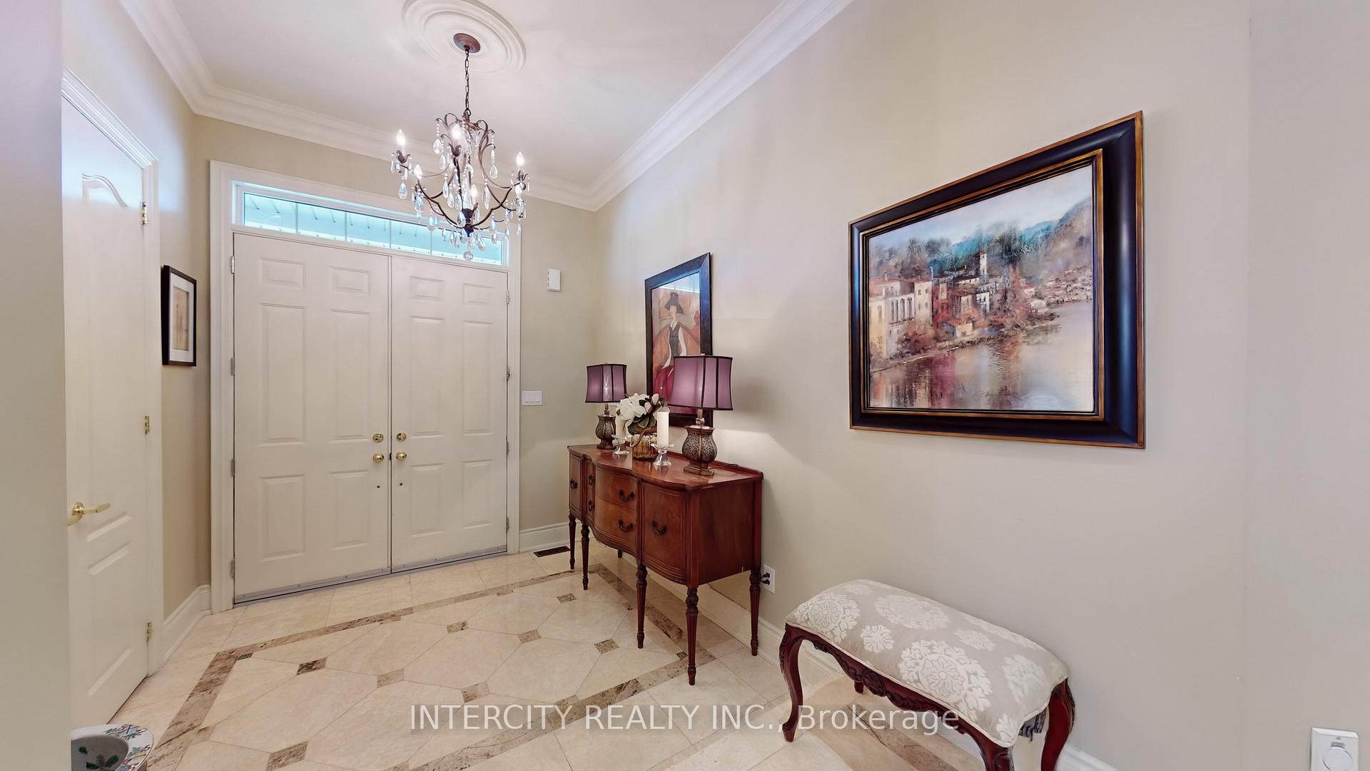 Photo 24 of 32 Allison Ann Way, Vaughan, Patterson — HOMEH