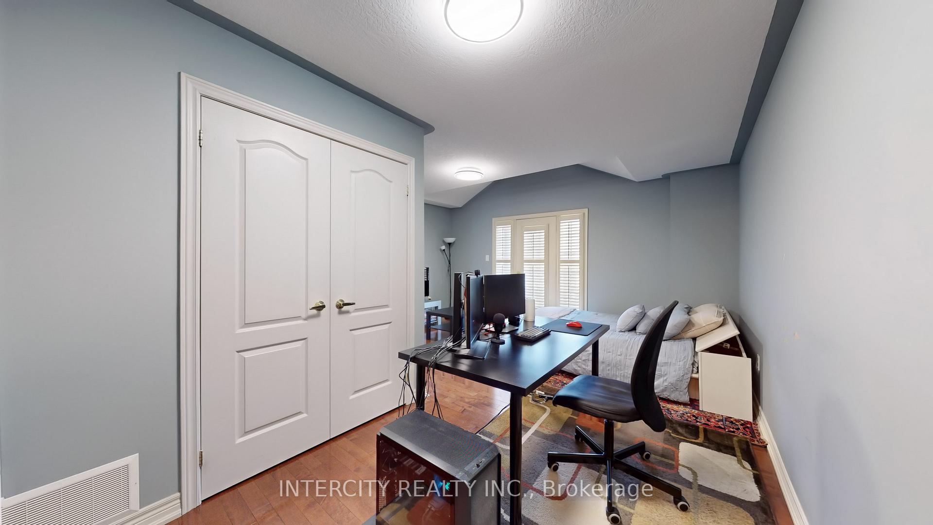 Photo 39 of 32 Allison Ann Way, Vaughan, Patterson — HOMEH