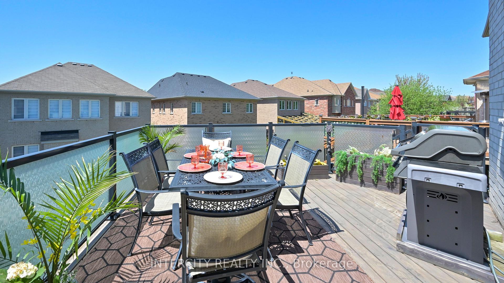 Photo 47 of 32 Allison Ann Way, Vaughan, Patterson — HOMEH