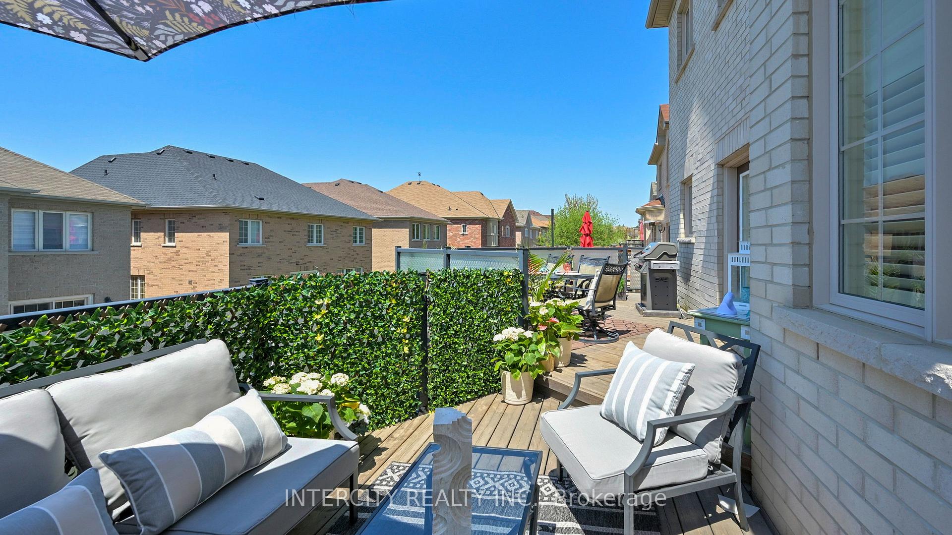 Photo 49 of 32 Allison Ann Way, Vaughan, Patterson — HOMEH