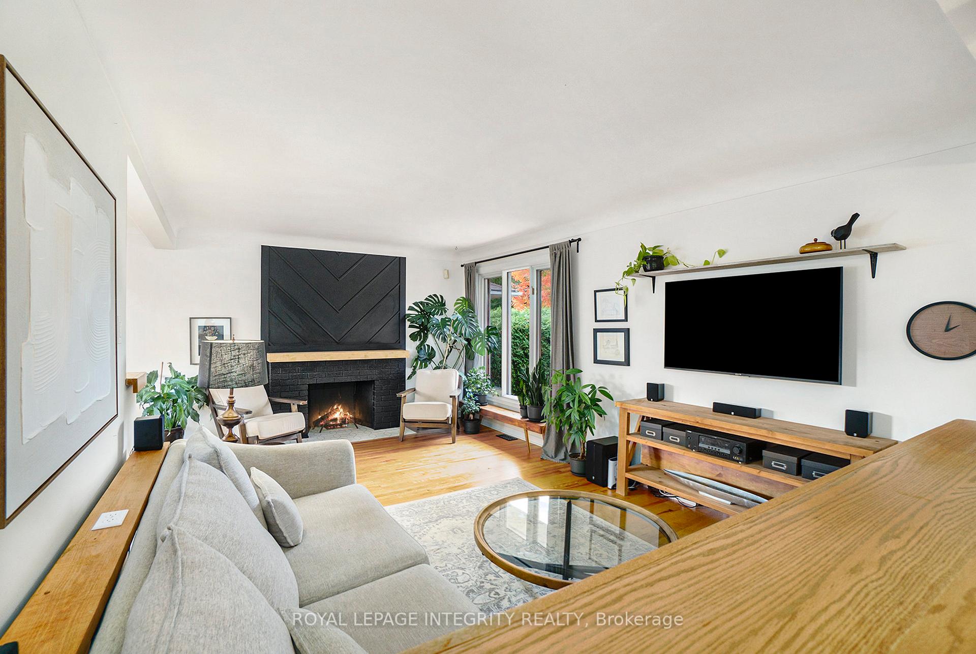 Photo 6 of 1317 Ferguson Street, Ottawa, Bel Air Heights — HOMEH