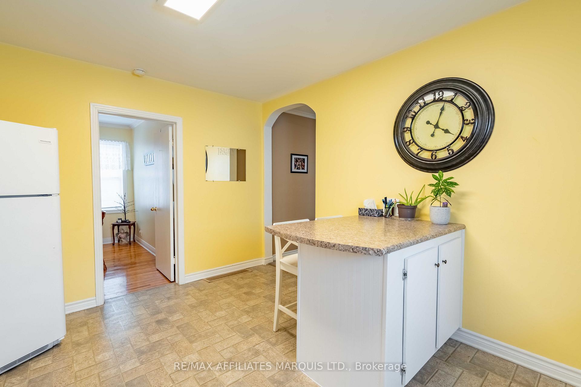 Photo 10 of 614 Grantwood Avenue, Cornwall — HOMEH