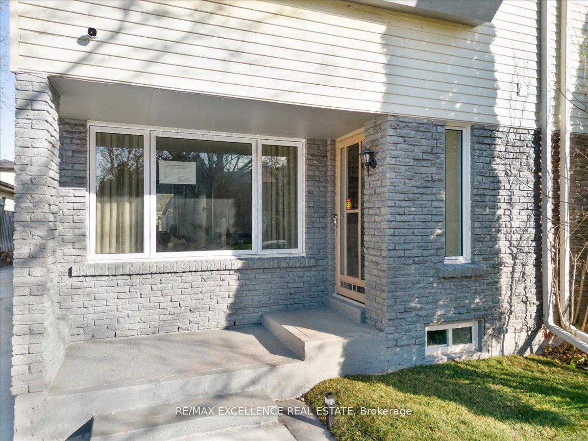 Photo 8 of 731 Hillcroft Street, Oshawa, Eastdale — HOMEH
