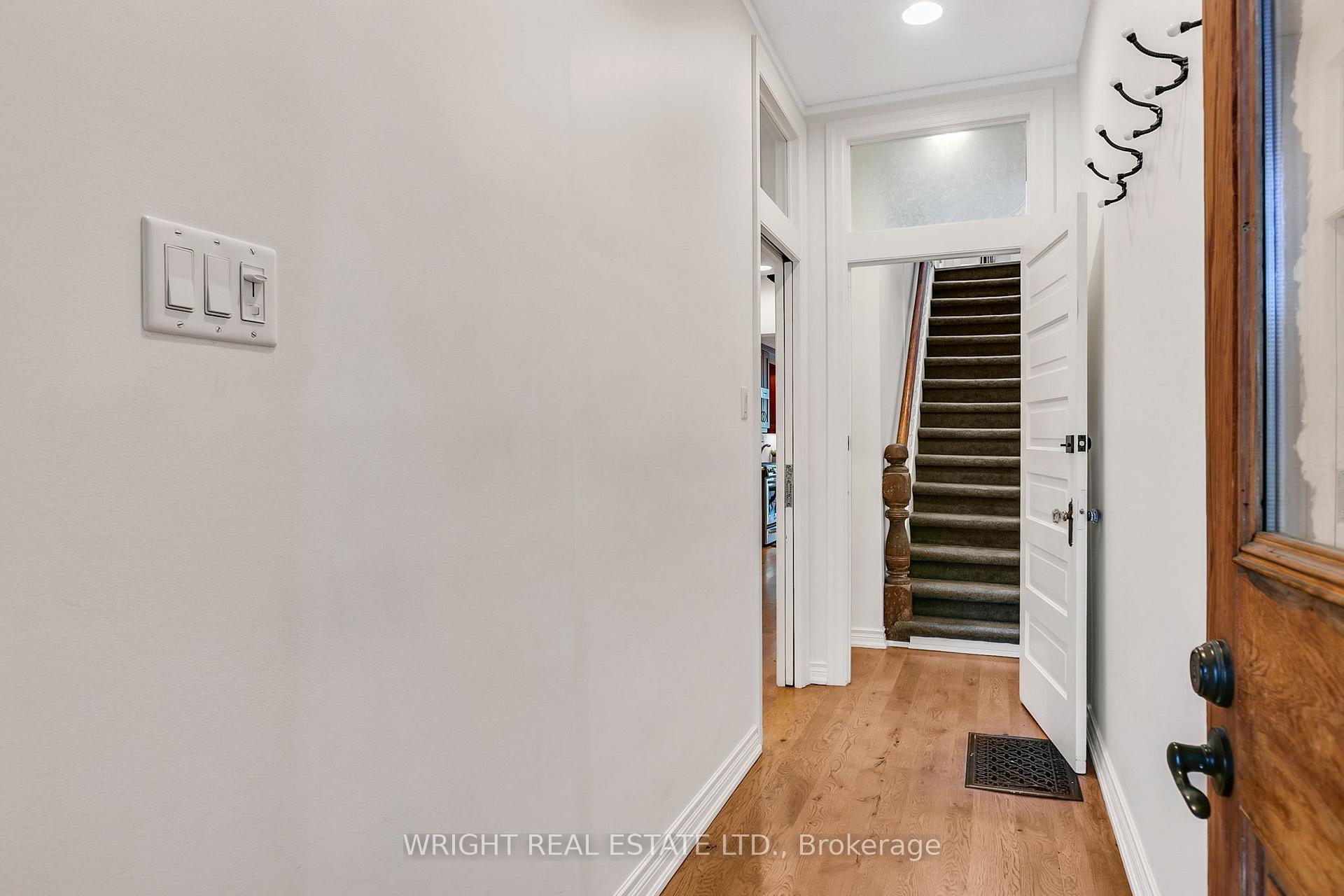 Photo 2 of 164 Brunswick Avenue, Toronto, University — HOMEH