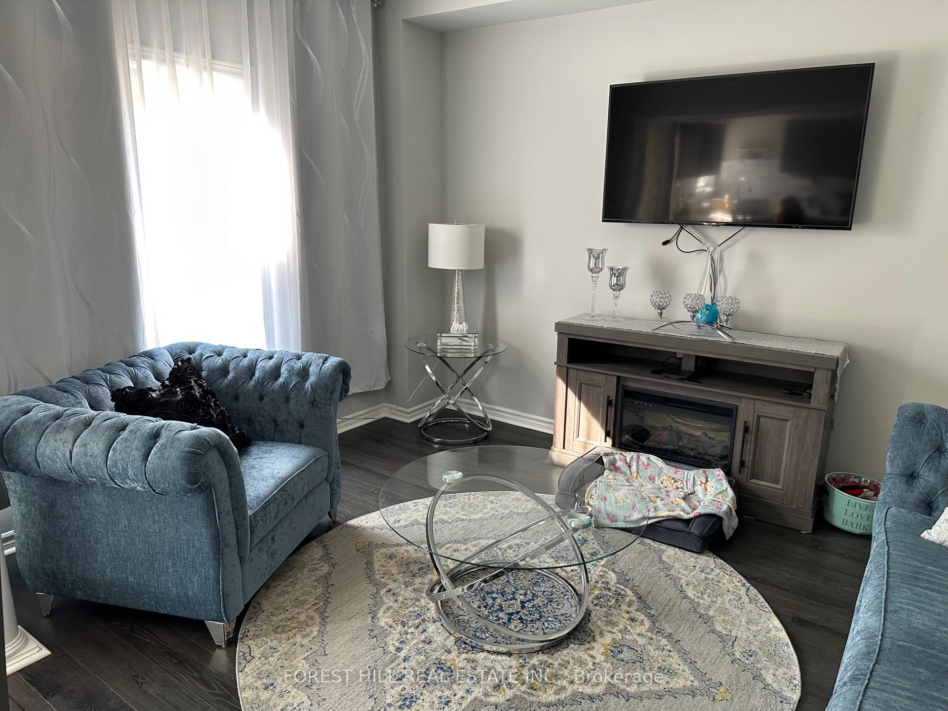 Photo 7 of 43 Park Place Drive, Markham, Greensborough — HOMEH