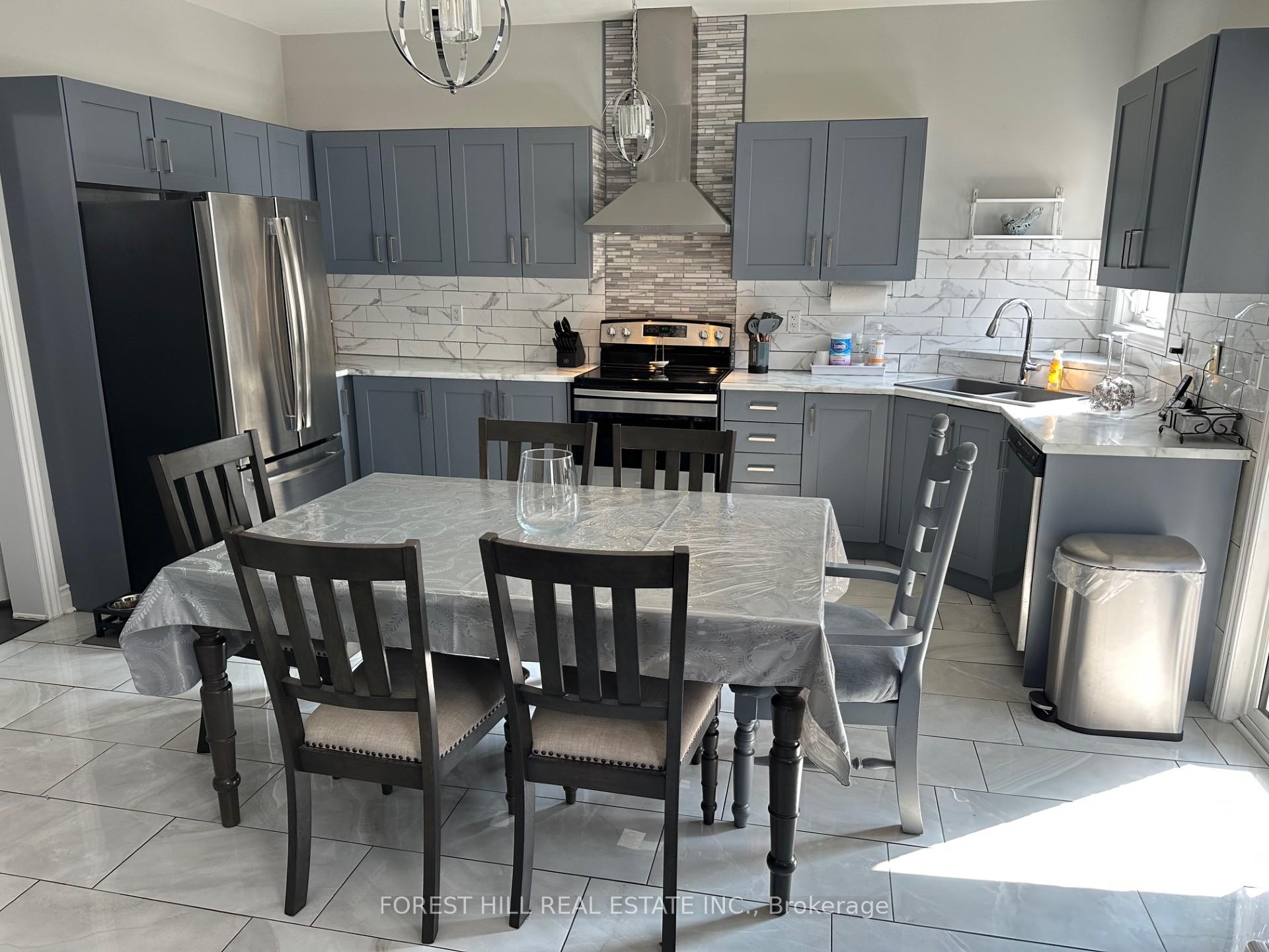 Photo 4 of 43 Park Place Drive, Markham, Greensborough — HOMEH