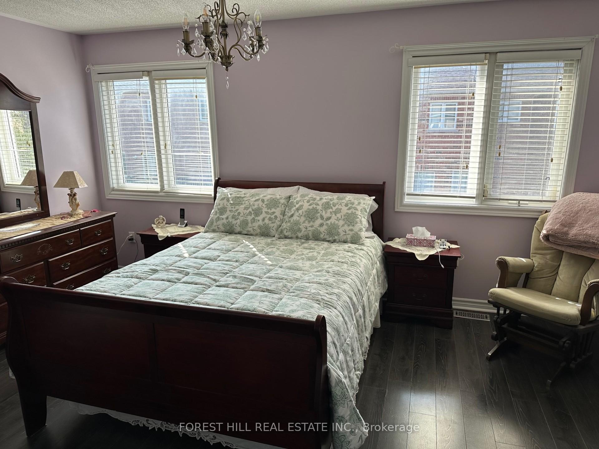 Photo 12 of 43 Park Place Drive, Markham, Greensborough — HOMEH