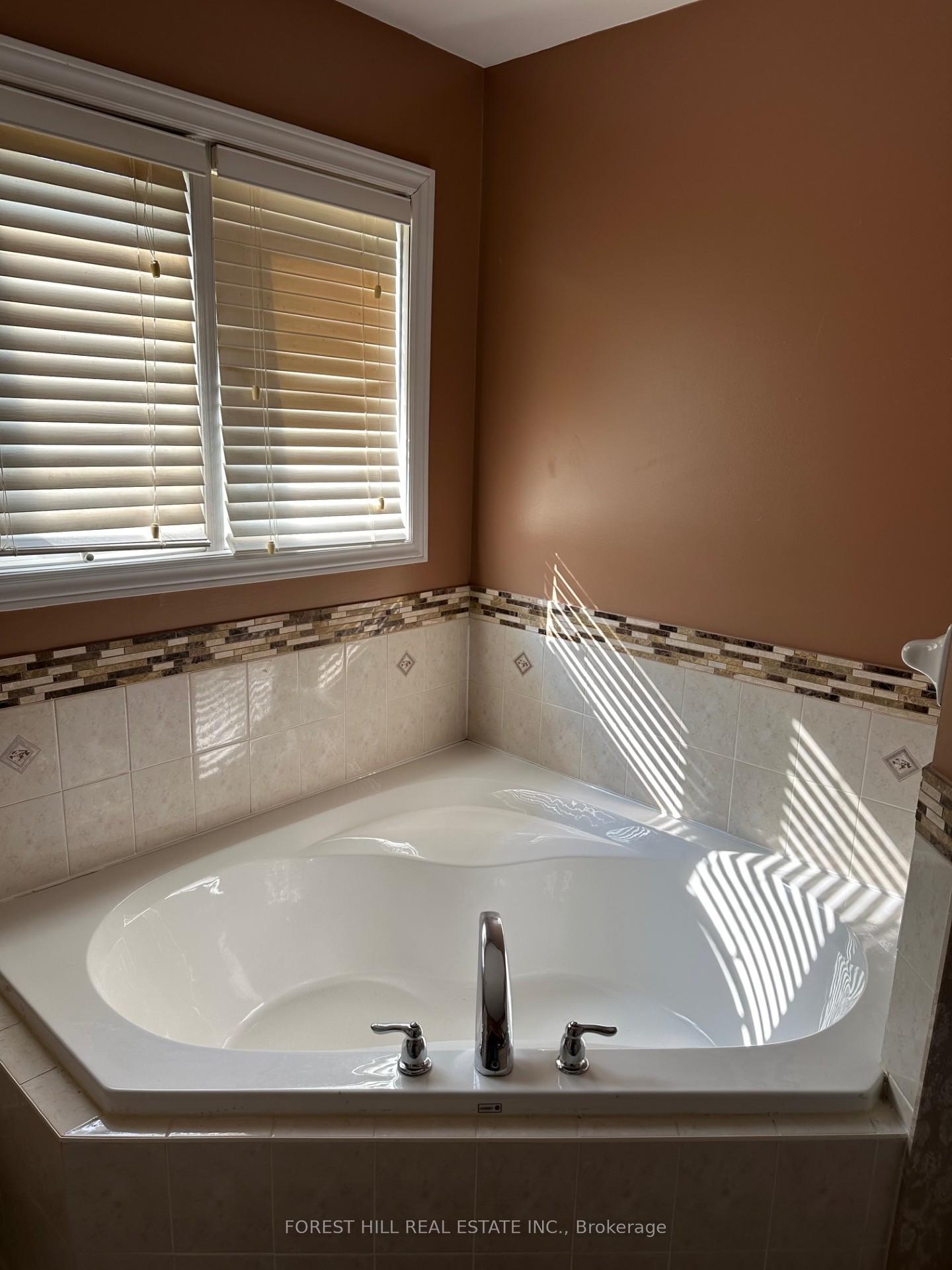 Photo 9 of 43 Park Place Drive, Markham, Greensborough — HOMEH