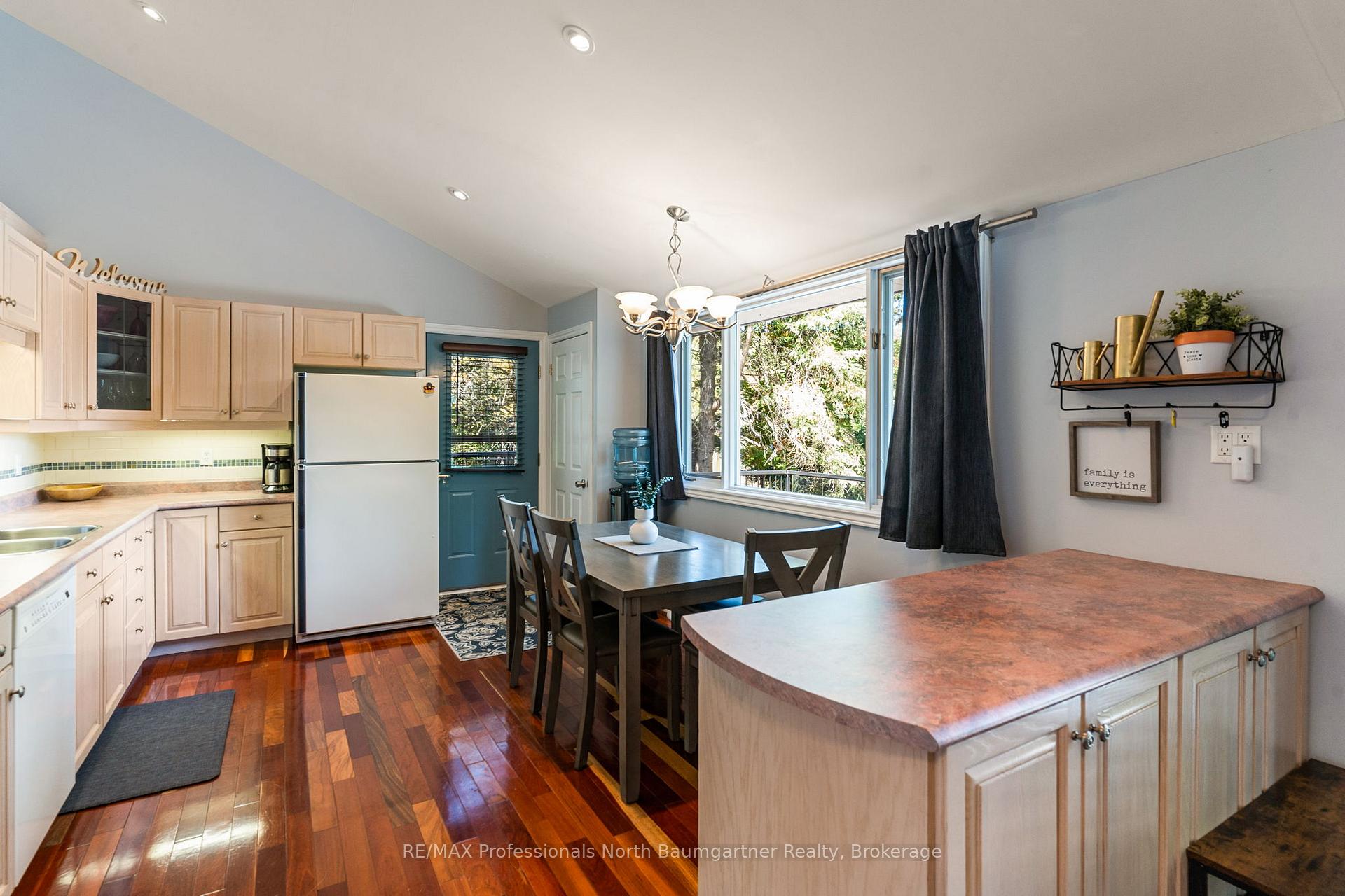 Photo 10 of 1086 Cameron Lane, Algonquin Highlands, Stanhope — HOMEH