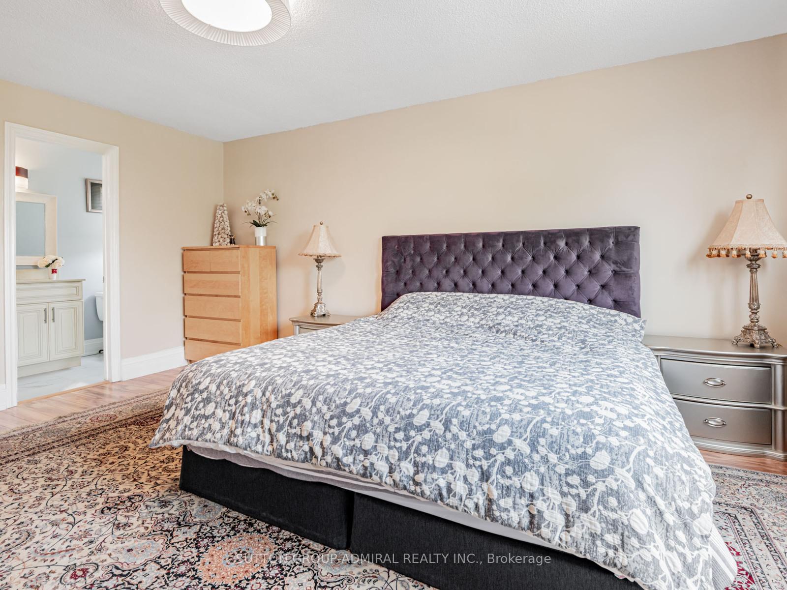 Photo 27 of 36 Spyglass Hill Road, Vaughan, Glen Shields — HOMEH