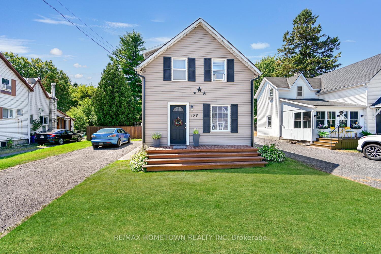 Photo 2 of 538 Middle Street, Edwardsburgh/Cardinal, Town of Cardinal — HOMEH