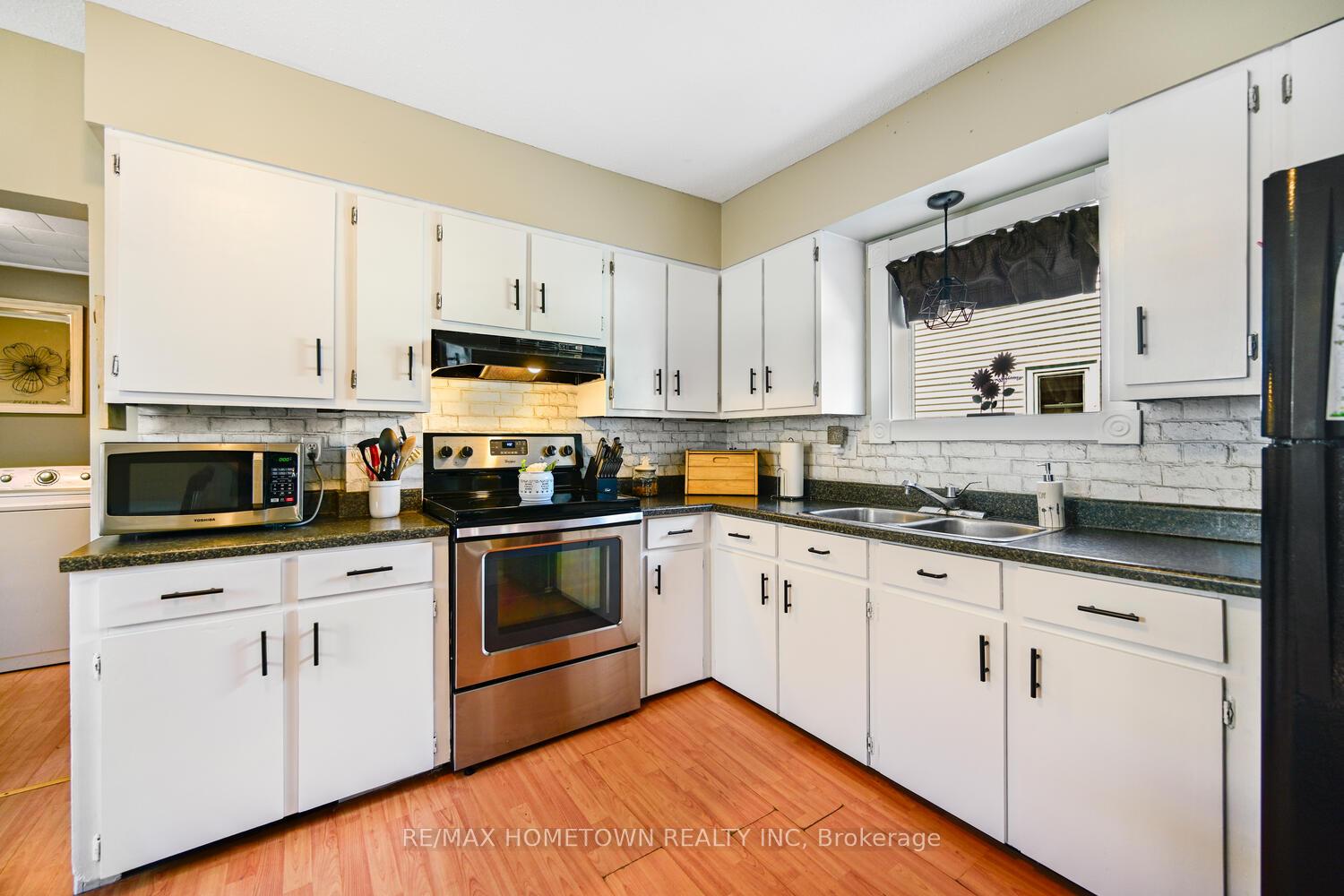 Photo 9 of 538 Middle Street, Edwardsburgh/Cardinal, Town of Cardinal — HOMEH