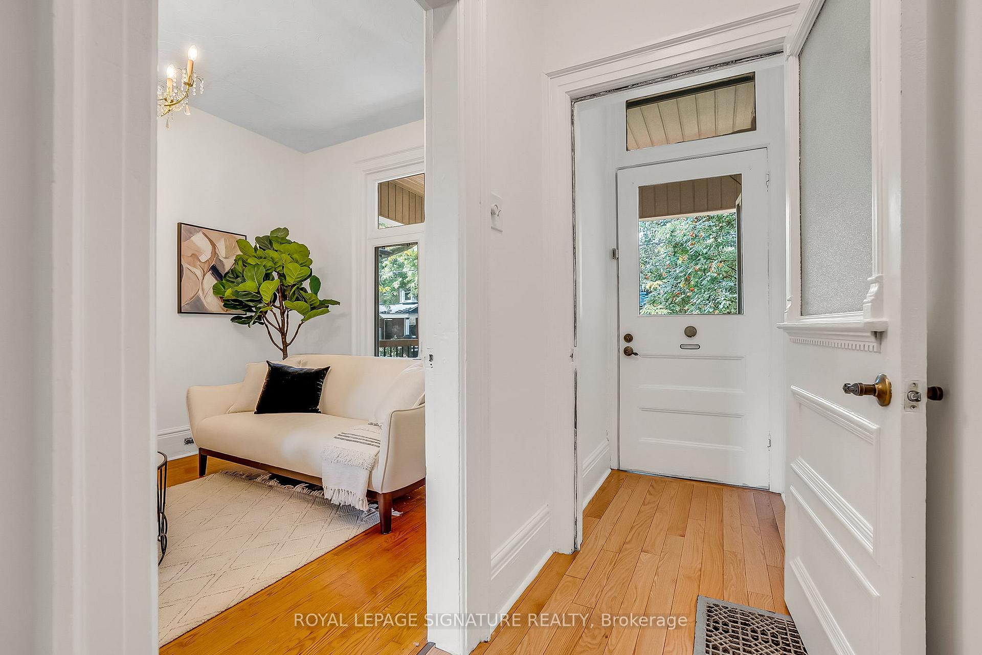 Photo 15 of 667 Shaw Street, Toronto, Palmerston-Little Italy — HOMEH