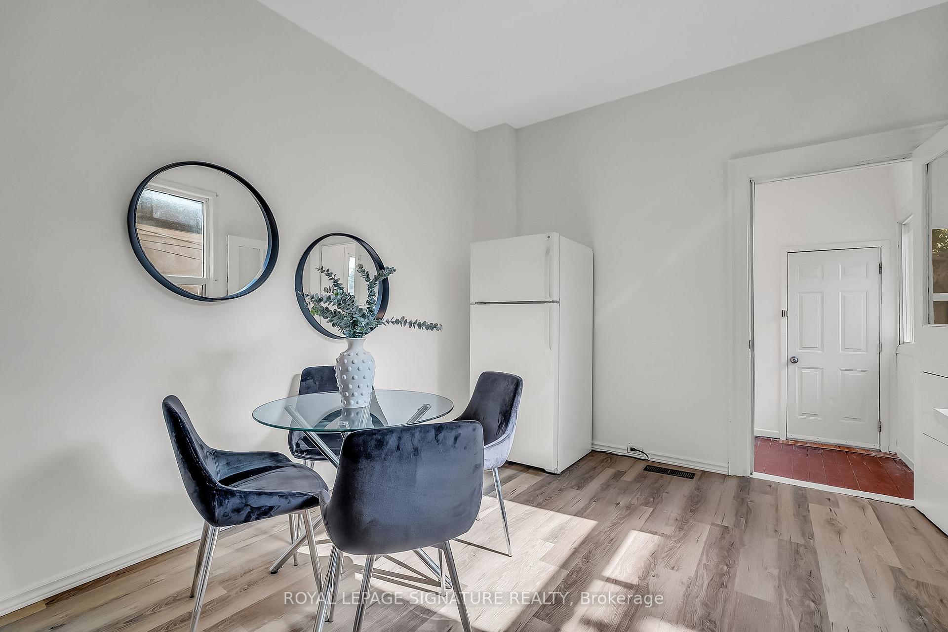 Photo 11 of 667 Shaw Street, Toronto, Palmerston-Little Italy — HOMEH