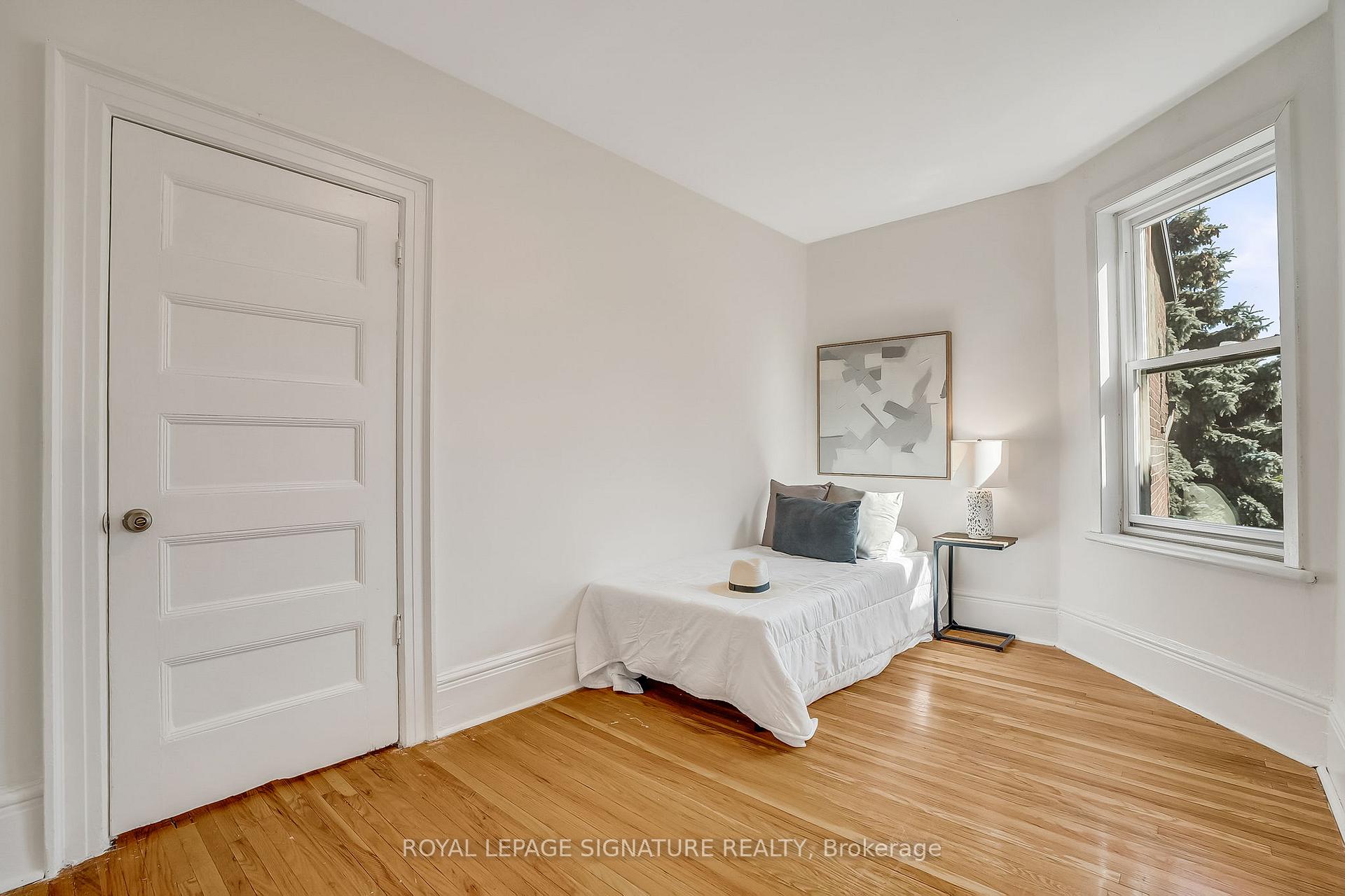 Photo 17 of 667 Shaw Street, Toronto, Palmerston-Little Italy — HOMEH