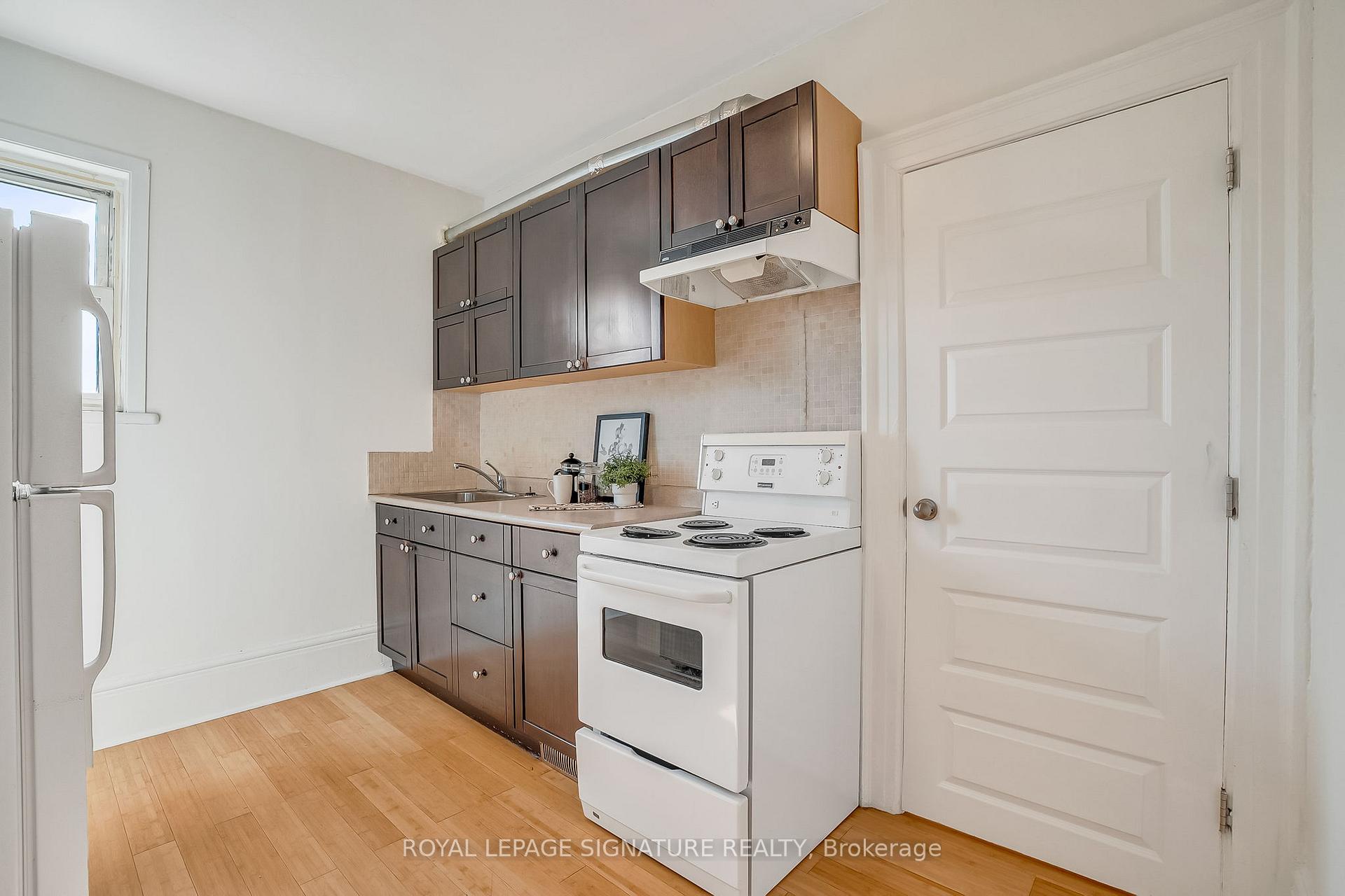 Photo 21 of 667 Shaw Street, Toronto, Palmerston-Little Italy — HOMEH