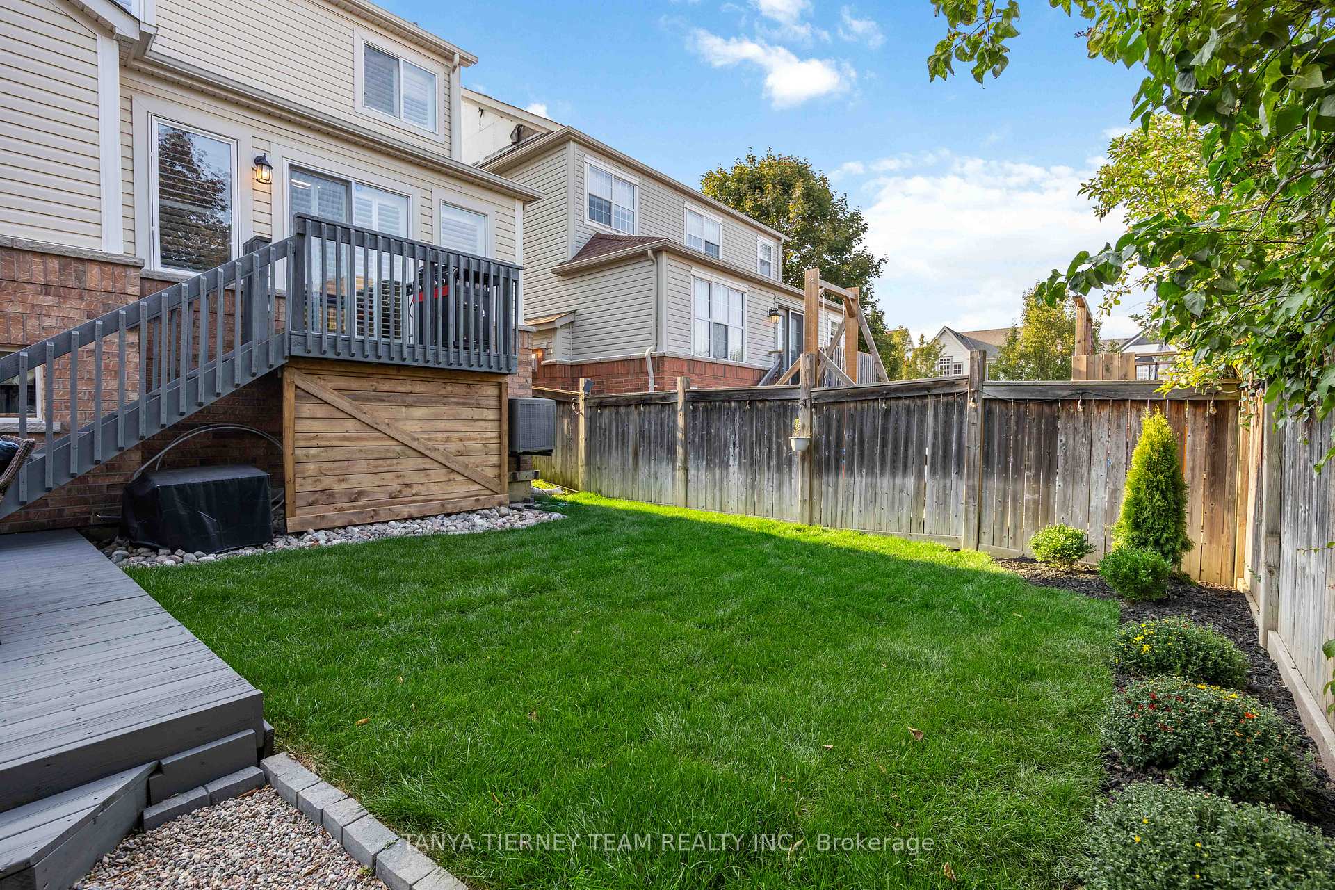 Photo 41 of 19 Teardrop Crescent, Whitby, Brooklin — HOMEH