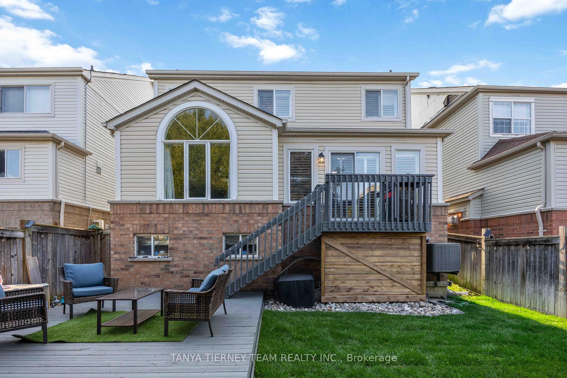 Photo 37 of 19 Teardrop Crescent, Whitby, Brooklin — HOMEH