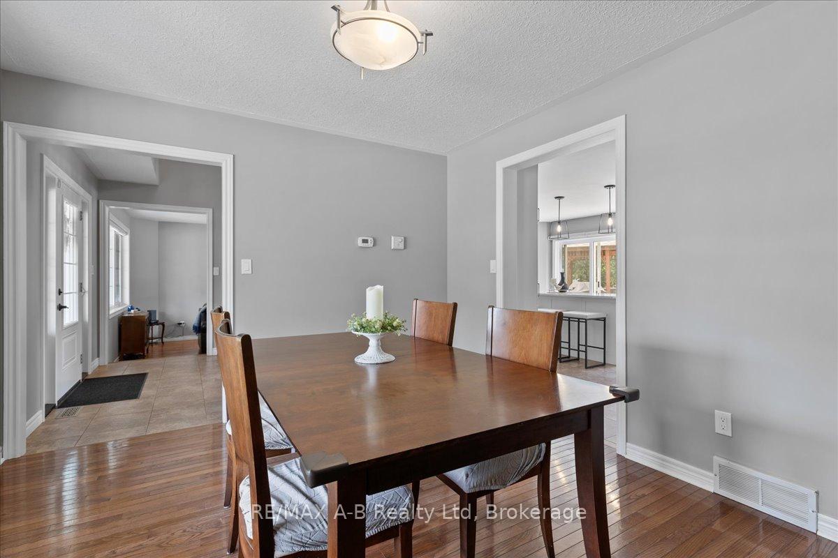 Photo 25 of 214 Jordan Crescent, West Perth, Mitchell — HOMEH