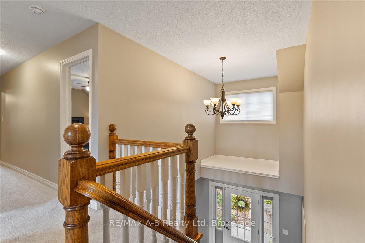 Photo 34 of 214 Jordan Crescent, West Perth, Mitchell — HOMEH