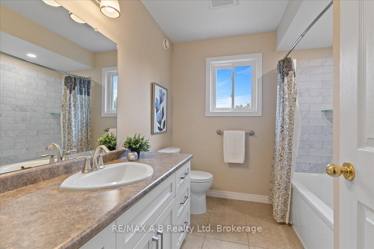 Photo 26 of 214 Jordan Crescent, West Perth, Mitchell — HOMEH