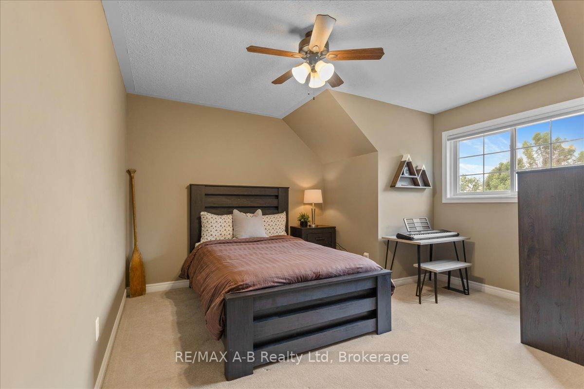 Photo 31 of 214 Jordan Crescent, West Perth, Mitchell — HOMEH