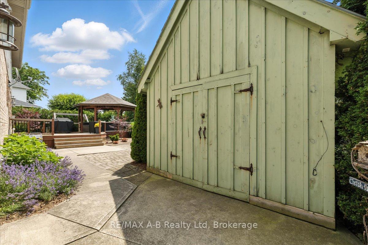 Photo 39 of 214 Jordan Crescent, West Perth, Mitchell — HOMEH