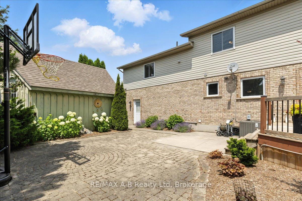 Photo 44 of 214 Jordan Crescent, West Perth, Mitchell — HOMEH
