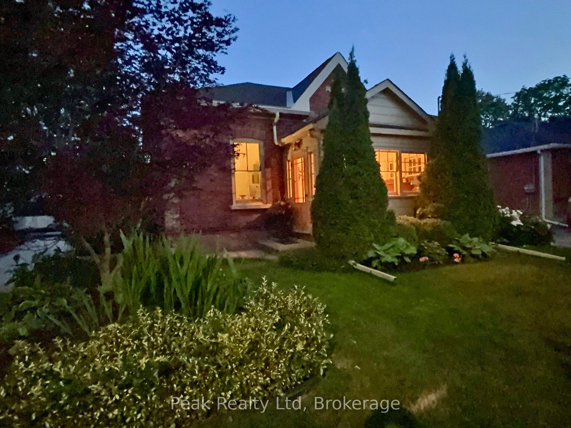 Photo 3 of 131 Douro Street, Stratford — HOMEH